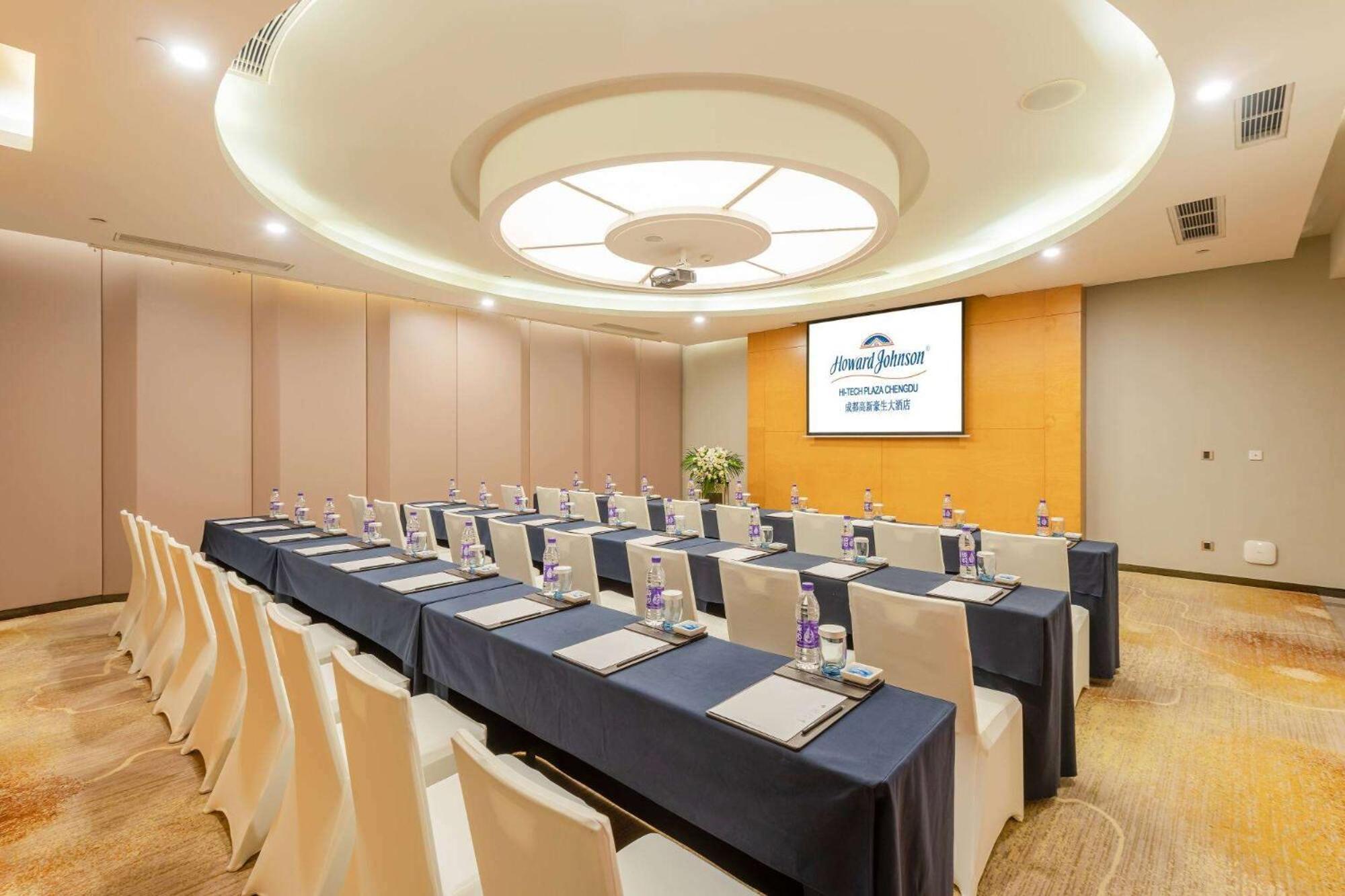 Howard Johnson Hi - Tech Plaza Chengdu Extérieur photo