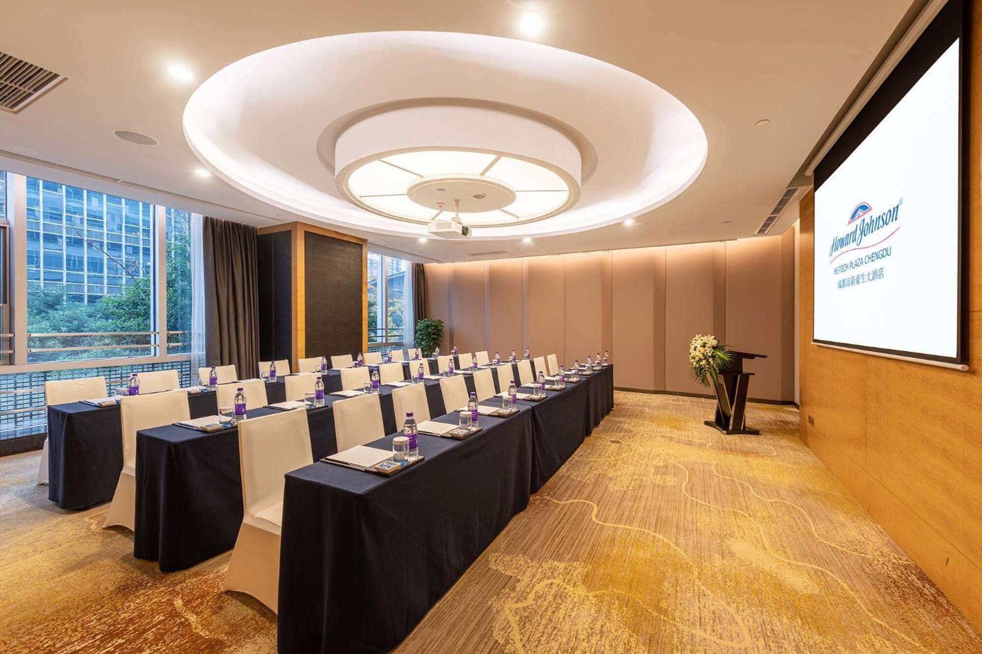 Howard Johnson Hi - Tech Plaza Chengdu Extérieur photo