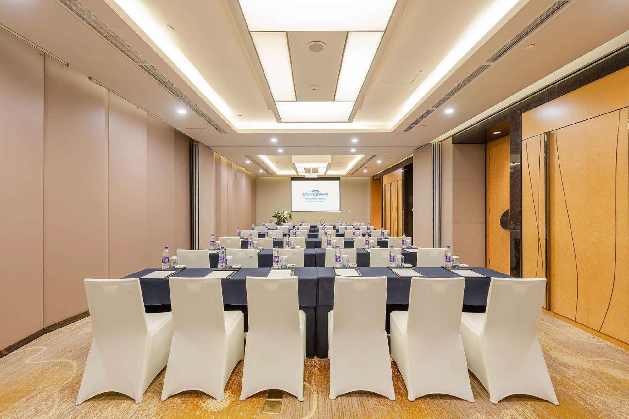 Howard Johnson Hi - Tech Plaza Chengdu Extérieur photo