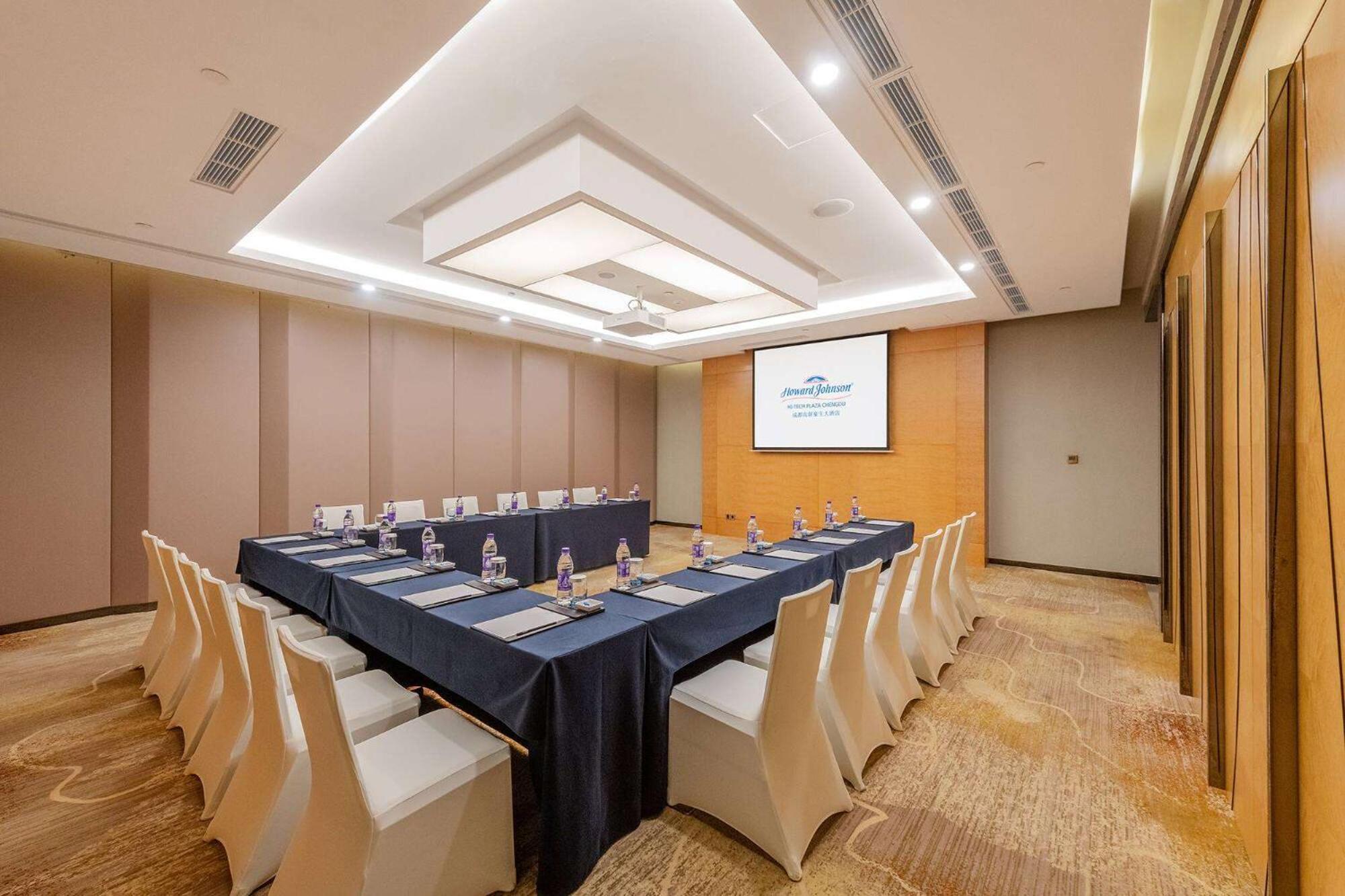 Howard Johnson Hi - Tech Plaza Chengdu Extérieur photo